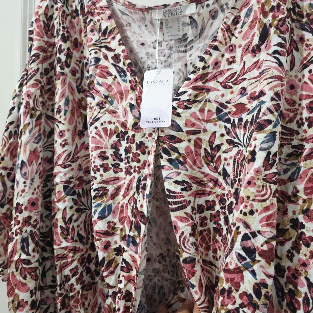 LASCANA Nwt Floral Print Dolman Sleeve Surplice Front Blouse, Elastic Waist, 2X - Picture 6 of 15